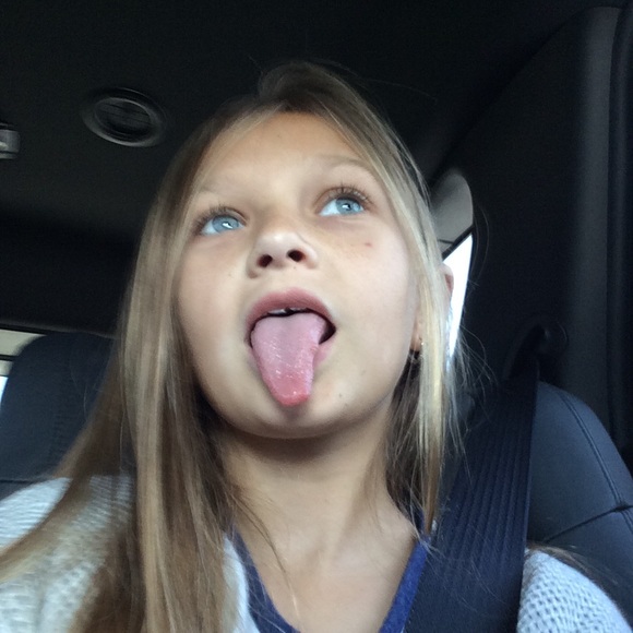 Meet your Posher, Addison - Picture 1 of 1